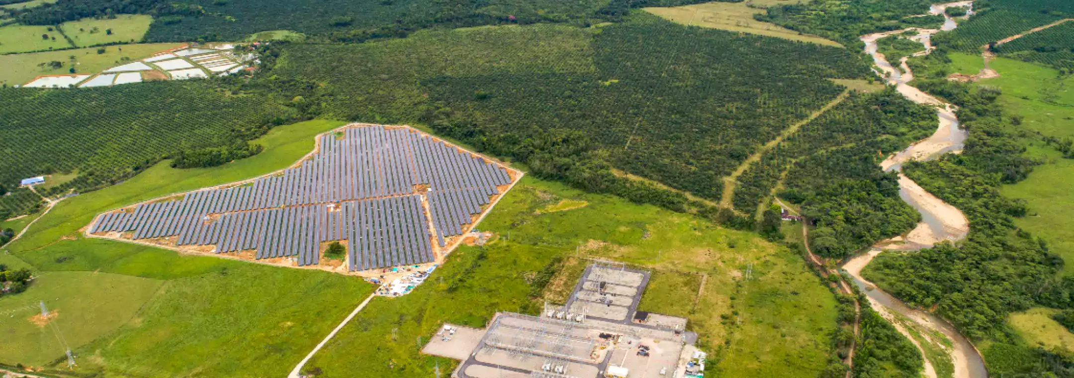 5B and AES unfold the power of solar energy | AES Dominicana
